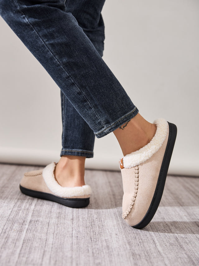 Contrast Round Toe Flat Slippers | Hanalas