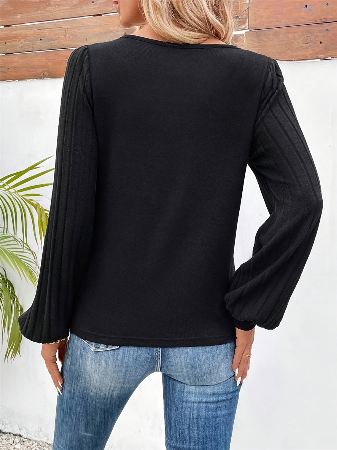 Contrast V-Neck Long Sleeve T-Shirt