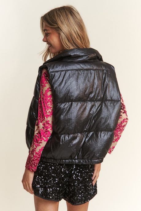 J.NNA Snap and Zipper Shiny Metallic Puffer Vest | Hanalas