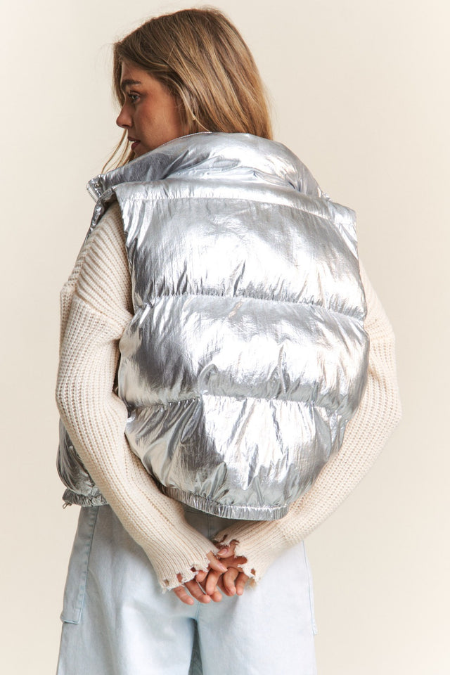 J.NNA Snap and Zipper Shiny Metallic Puffer Vest | Hanalas