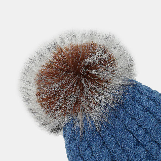 Cable Knit Winter Hat with Pompom Trendsi Hanalas