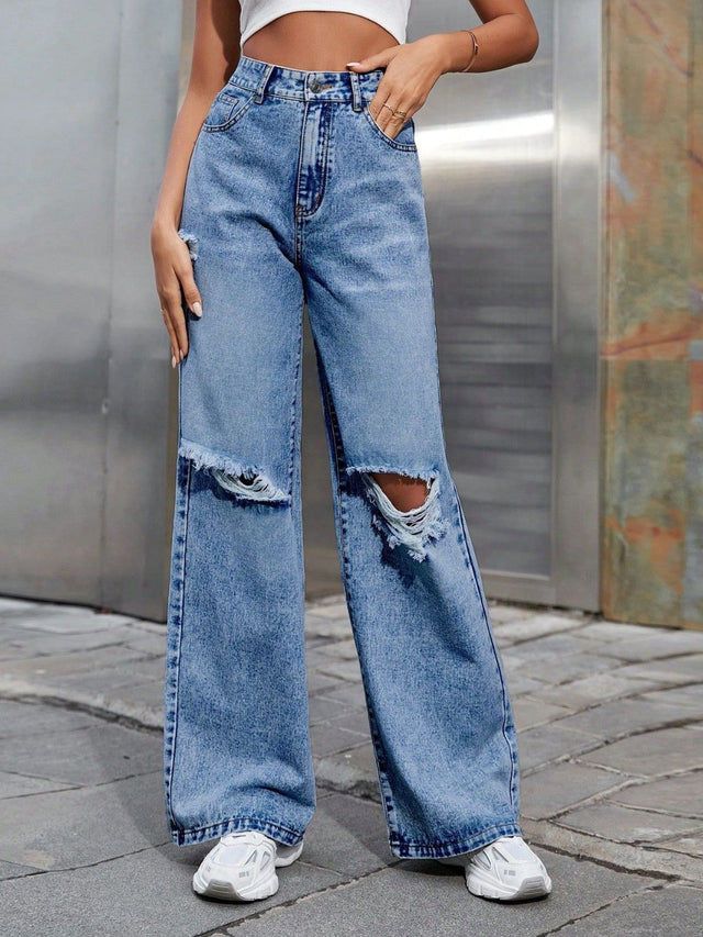 Distressed Wide Leg Jeans with Pockets Trendsi Hanalas