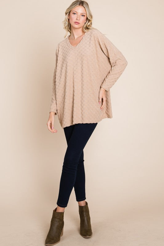 BOMBOM Checkered Long Sleeve V-Neck T-Shirt | Hanalas