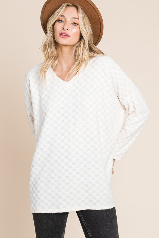 BOMBOM Checkered Long Sleeve V-Neck T-Shirt | Hanalas