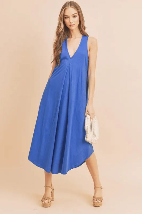 Aemi + Co Front Pleat Detail V-Neck Sleeveless Midi Dress | Hanalas