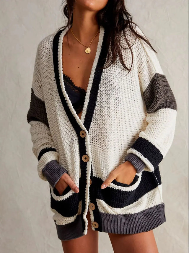 Pocketed Contrast V-Neck Long Sleeve Cardigan Trendsi Hanalas