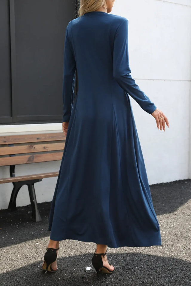 Round Neck Long Sleeve Maxi Dress with Pockets Trendsi Hanalas