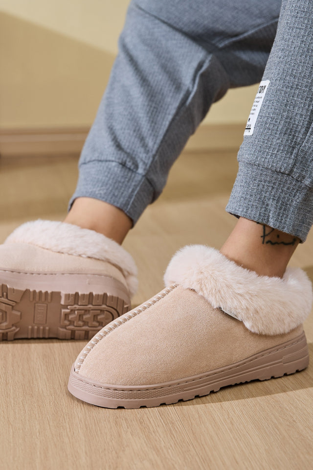 Faux Fur Round Toe Platform Slippers | Hanalas