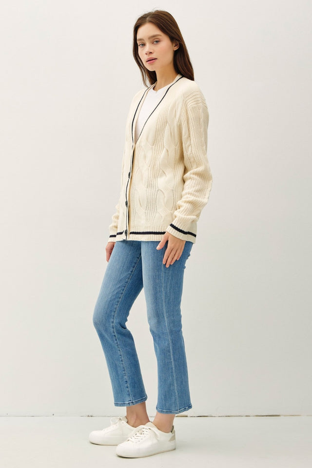 Be Cool Contrast Trim Cable-Knit V-Neck Cardigan Trendsi Hanalas