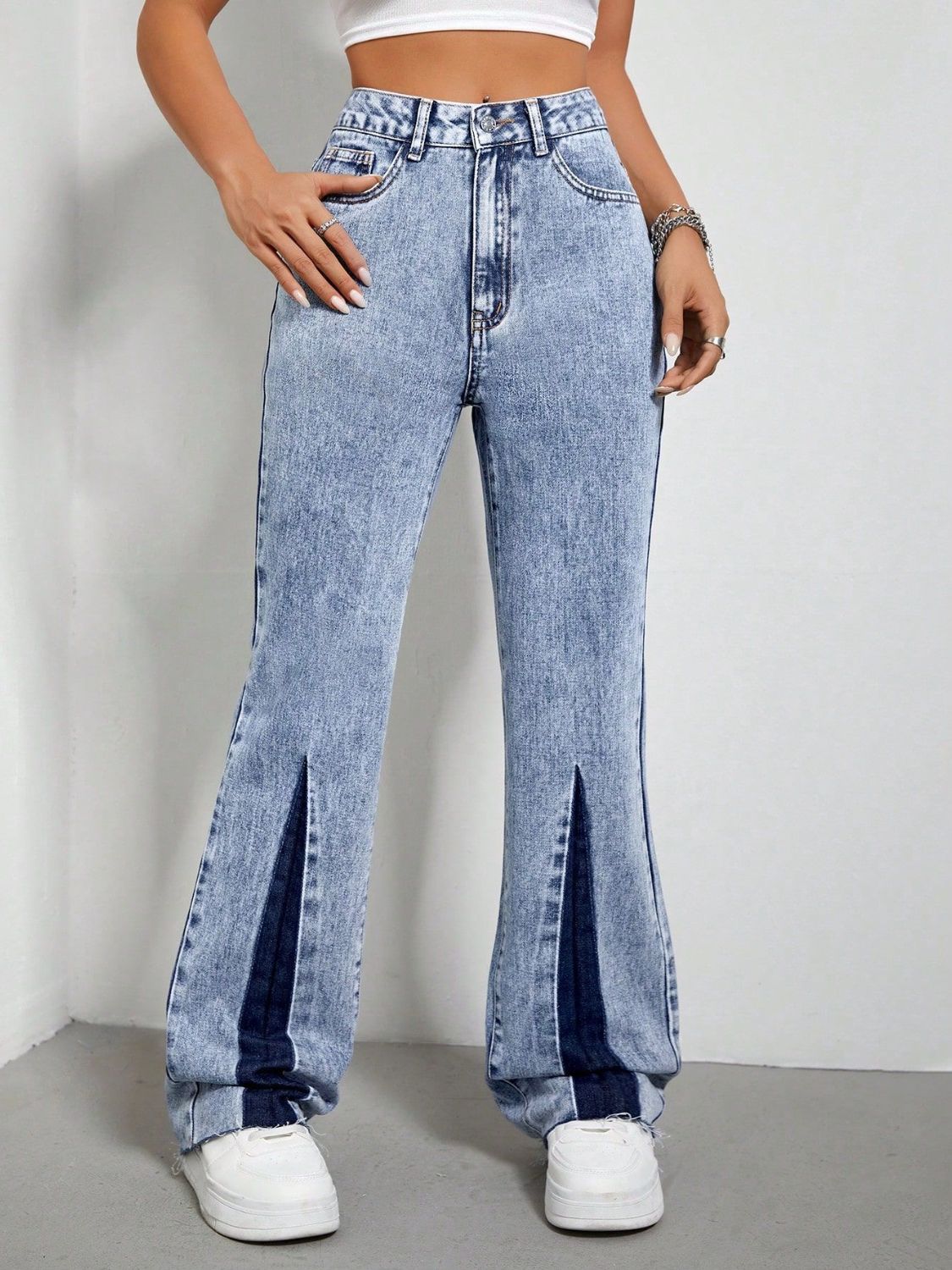 Contrast Bootcut Jeans with Pockets