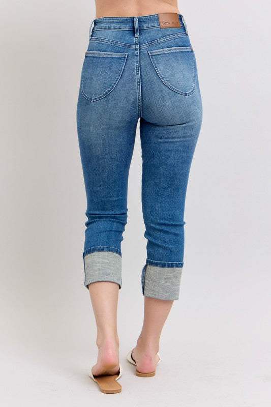 Judy Blue Full Size Skinny Cuff Capris Jeans with Pockets Plus Size | Hanalas