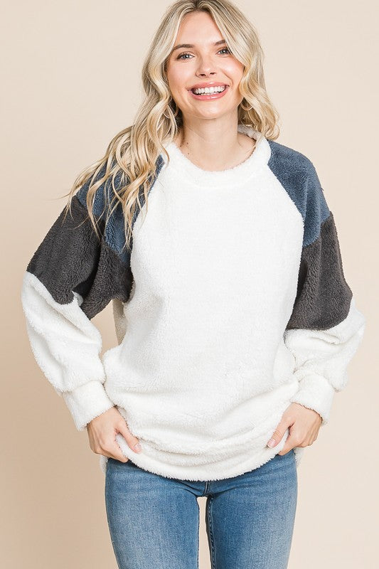 Culture Code Color Block Faux Fur Raglan Sleeve Sweatshirt | Hanalas