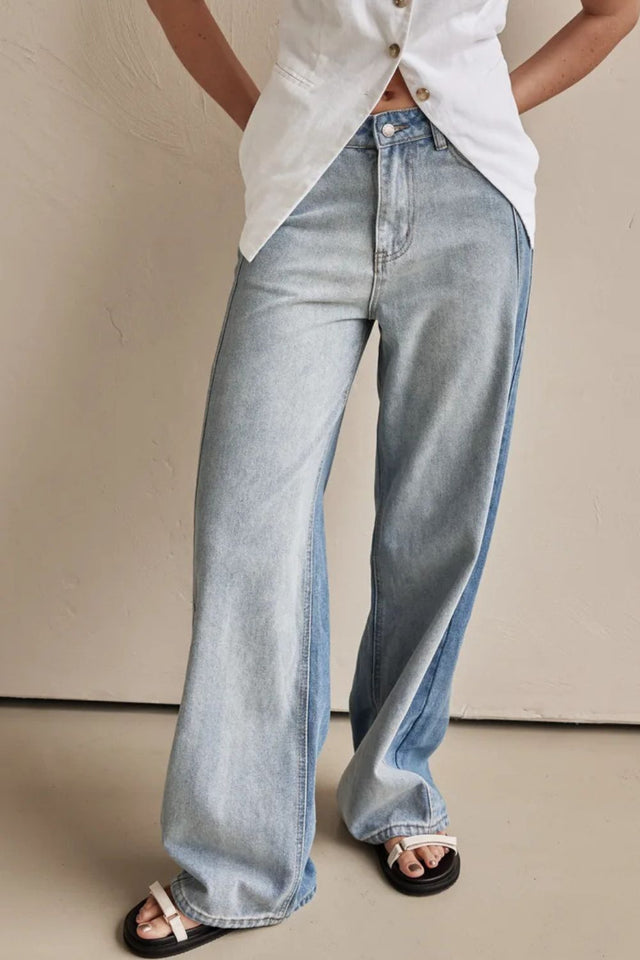 Contrast Straight Leg Jeans with Pockets | Hanalas